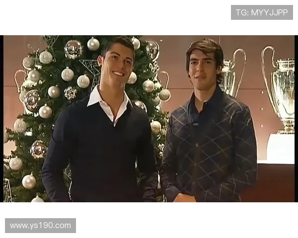 卡卡与小罗的巅峰对决:谁才是足球场上的真正艺术家